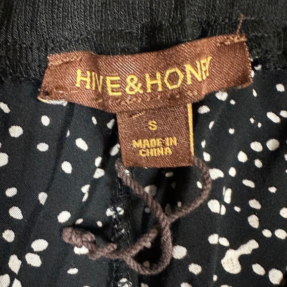 Black Silky Polka Dot Pants by Hive and Honey Size S - Picture 4 of 11